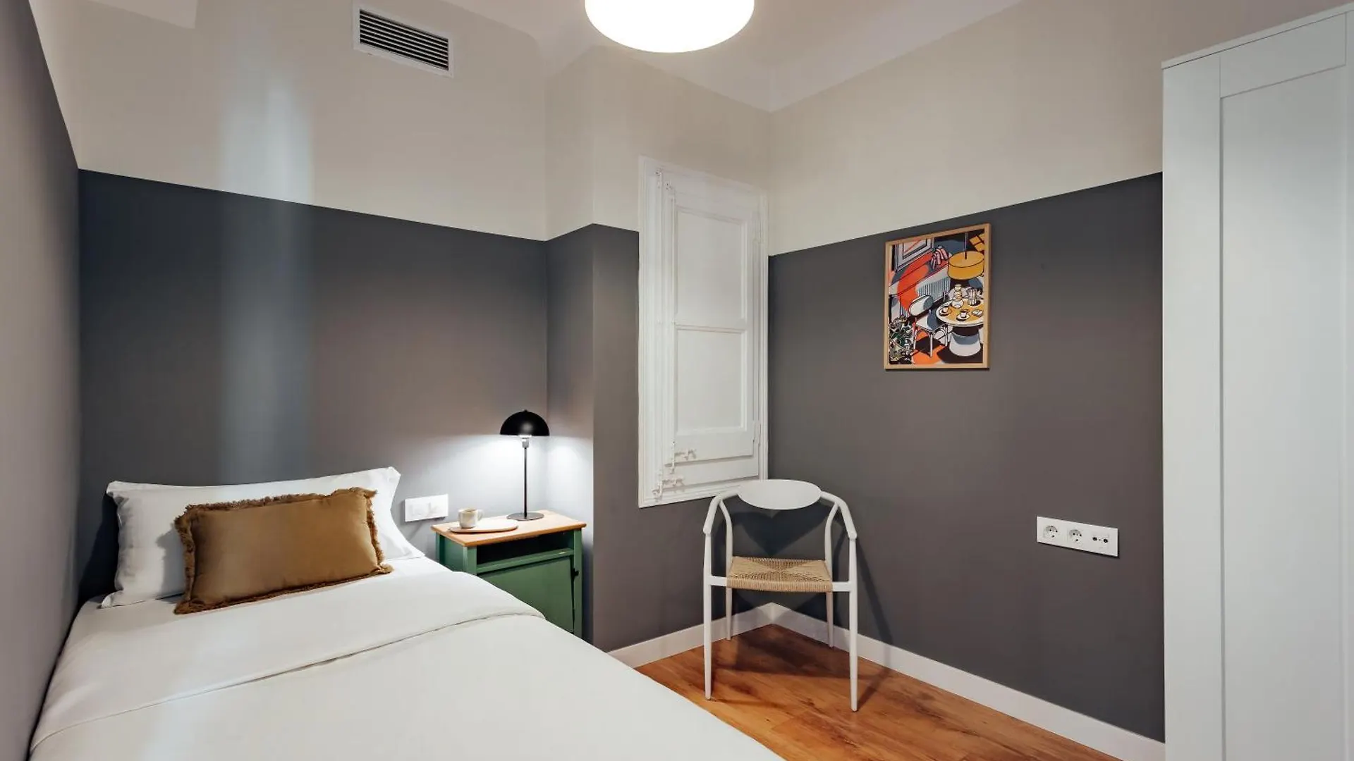 Santiago Apartments By Olala Homes L'Hospitalet de Llobregat 0*,