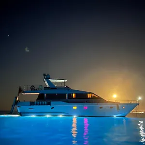 Riti Yacht Bateau-hôtel Kalkara